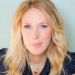 Regardez La maison des Maternelles sur France 5 avec Molotov